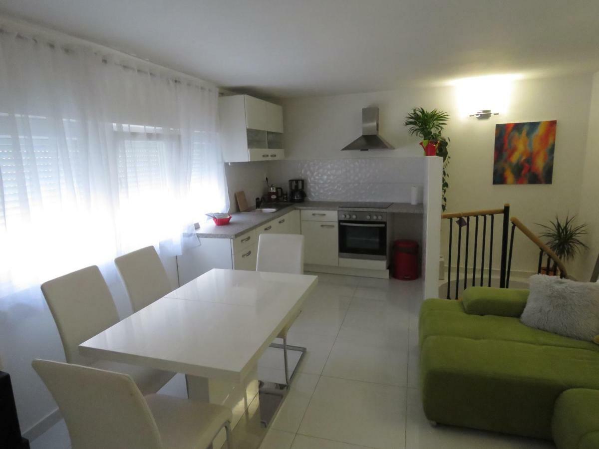 Apartman Crnica شيبينيك المظهر الخارجي الصورة